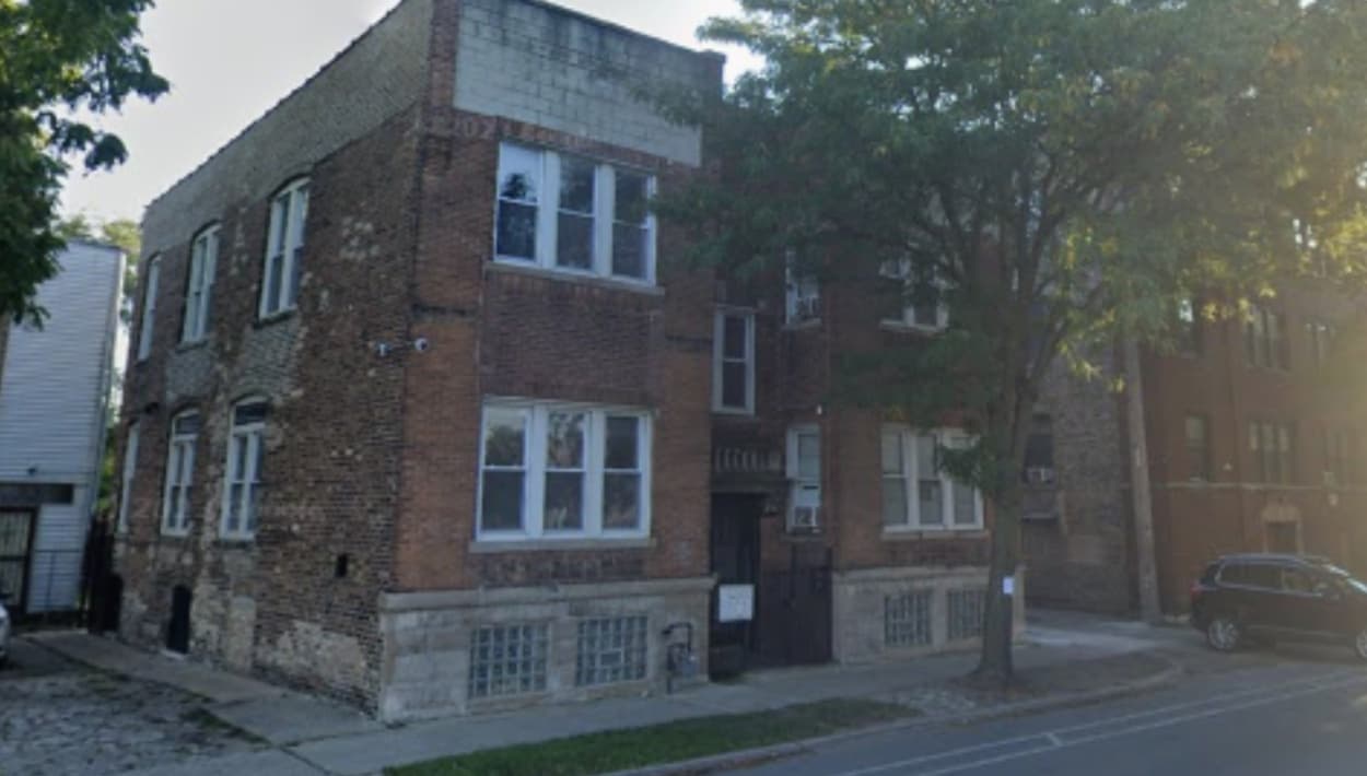 Niña de 5 años muere al incendiarse un apartamento al sur de Chicago