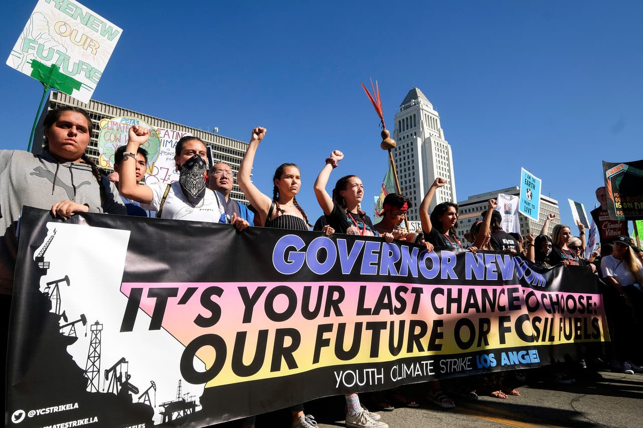 Además reiteró que en California los incendios seguirán y se intensificarán de no parar el sistemático agotamiento de recursos naturales. "Ya no podemos ignorar la destrucción de nuestro planeta", dijo.