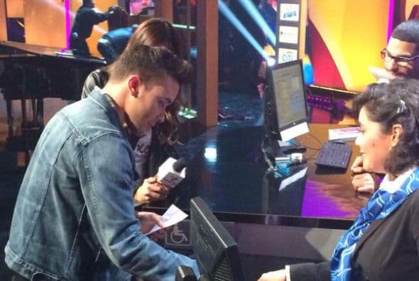 Daniel Arenas, Maite Perroni, Prince Royce y más compartieron fotos personales de su experiencia en el escenario y tras bambalinas de Teletón USA 2014