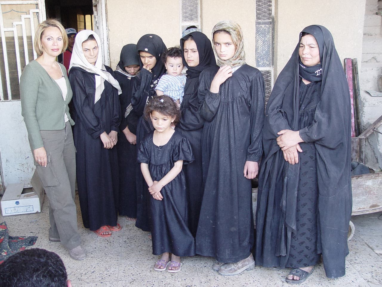 María Elena Salinas talks with some women in Baghdad, Iraq.