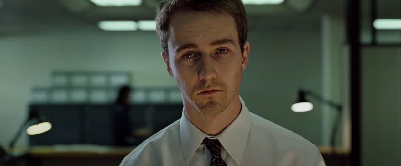 De acuerdo con una captura de pantalla compartida por Howard, el desenlace de la versión china no muestra esa escena y en su lugar aparece un texto que modifica la historia del Narrador y Tyler Durden.