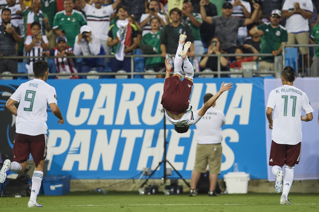 Antuna celebró su cuarto gol con México en la Copa Oro y se perfila como goleador del certamen.