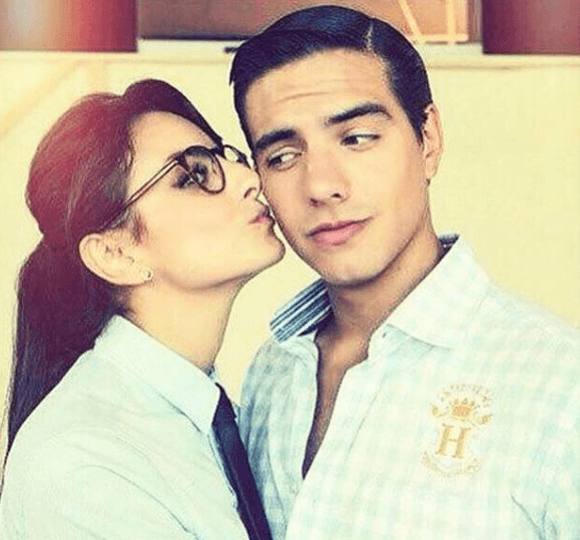 Esta vez el actor le hizo una broma a su hermana Aislinn.