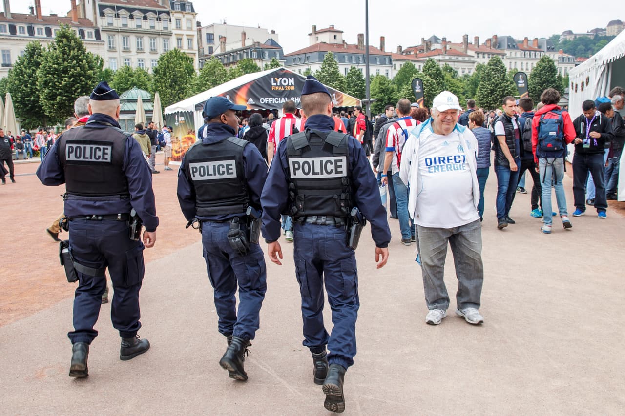Los aficionados del Atlético de Madrid y Marsella se tomaron las calles de Lyon desde muy temprano, este miércoles, en la previa de la gran final de la UEFA Europa League. Gran ambiente en la ciudad francesa en donde el título estará en juego.