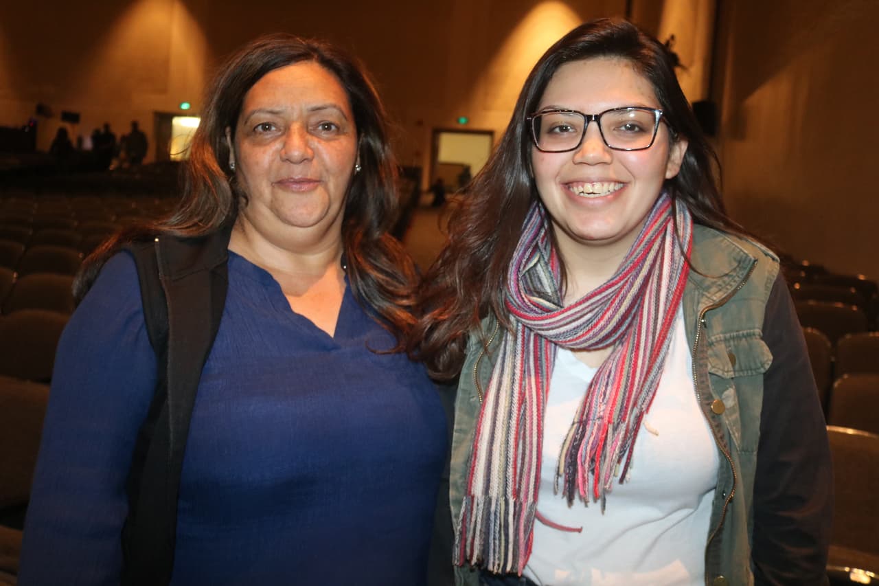 “Yo padezco de diabetes tipo 1 desde los cuatro años de edad y soy feliz”, comentó Erika Acosta, una chica de 22 años que nació en Los Ángeles.