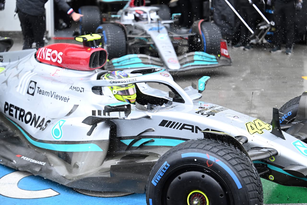 Max Verstappen saldrá en la primera posición para el Gran Premio de Canadá; 'Checo' Pérez en el lugar 13.