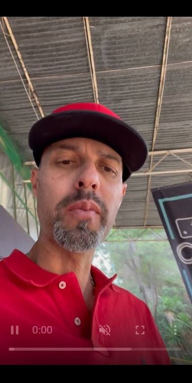 Se le hizo hincapié en que el exdeportista luce muy delgado tras haber salido de la cárcel: "Ya estoy en eso,
<b>ya le estoy dando pura proteína </b>(risas)".