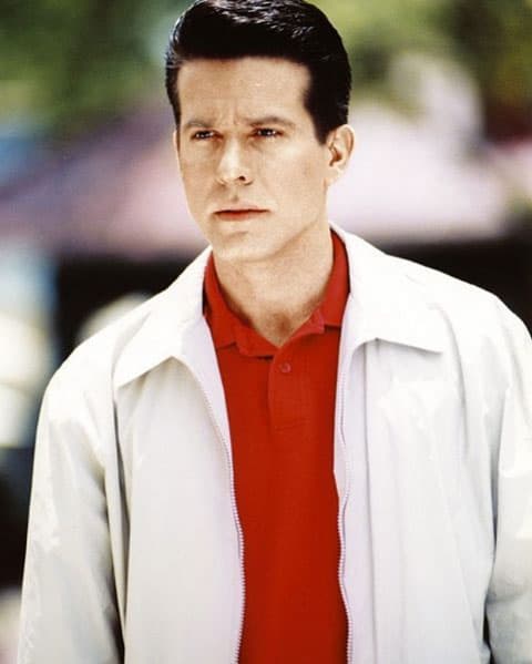 Luciano Larios era el papá de Dulce María, este personaje lo interpretó 
<b>Miguel de León</b>.