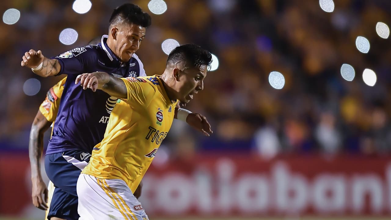 Carlos Salcedo puso en duda su participación en la Final y en Copa Oro