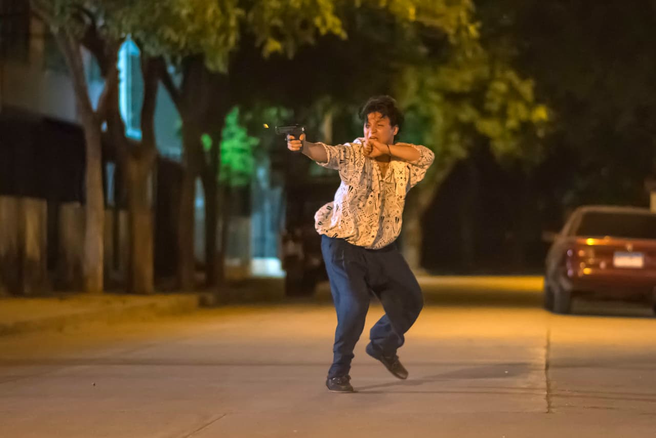 Al salir de la discoteca, trató de defenderse, pero no pudo hacer nada ante los hombres de 'El Chapo'.