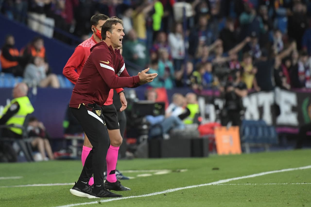 A instantes de terminar el compromiso recibió el 3-2 el Sevilla y causó el enojo de Julen Lopetegui.