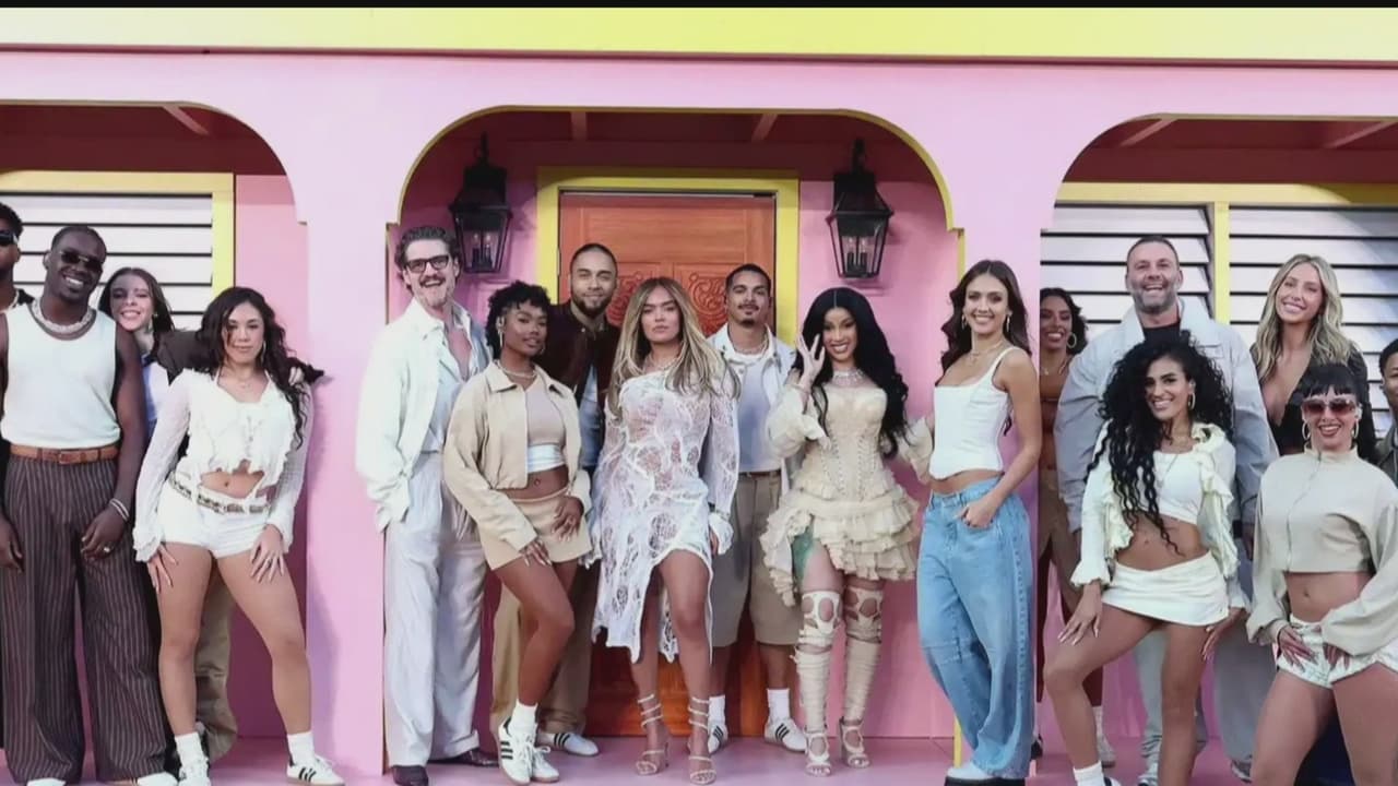 Los pequeños detalles que tal vez no viste del espectáculo de medio tiempo de Bad Bunny en el Super Bowl LX