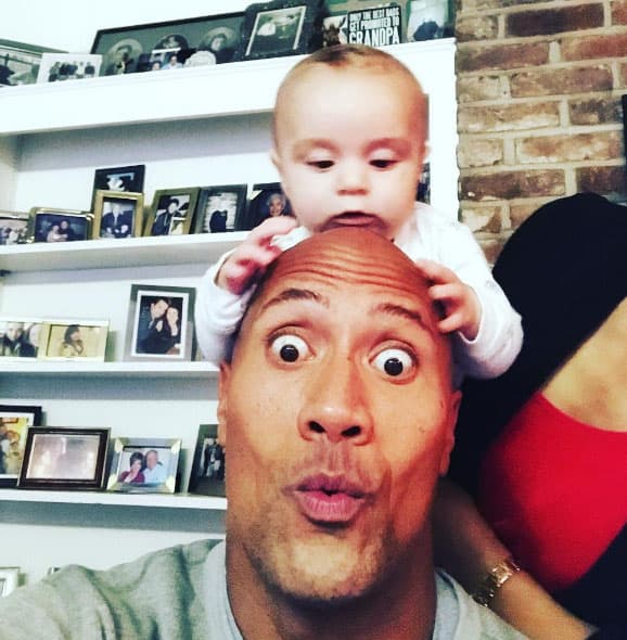 THE ROCK
<br>Dwayne Johnson estaba encantado con su sobrinito