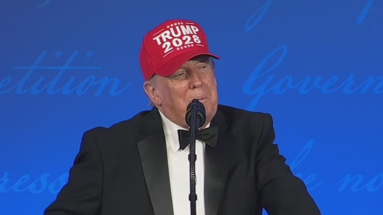 El presidente Trump bromea con su reelección para 2028 durante la Cena de Corresponsales