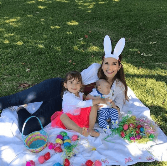 Alan Tacher le dio la bienvenida al domingo de Pascua de la mejor manera. "Con mis conejitos favoritos", escribió en Instagram.
