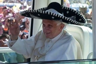 El papa Benedicto XVI tiene expresamente recomendado evitar la comida mexicana y sobre todo el picante en su visita a México.