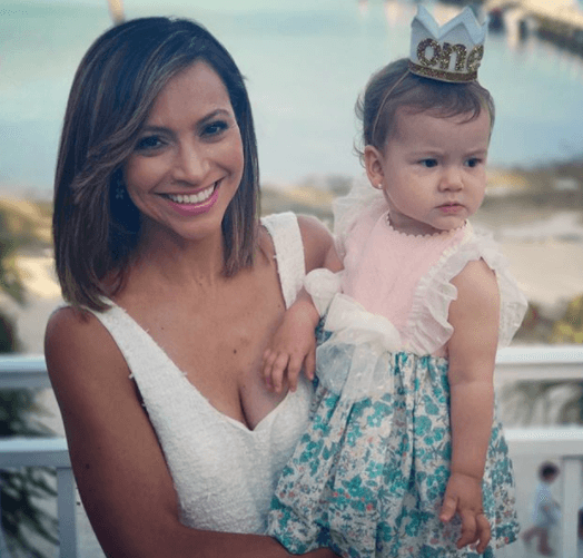 Su primer año se pasó volando, Alana es una niña noble, amorosa e inteligente.