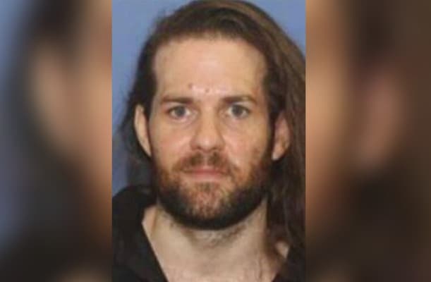 El sospechoso de secuestrar y torturar a una mujer en Oregon mató a dos personas antes de ser acorralado y quitarse la vida
