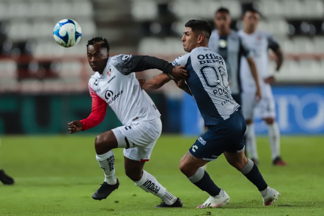 Con gol de Nacho Malcorra desde el punto penal, Atlas logra vencer a Pachuca 0-1 para romper una racha de 10 partidos sin ver la victoria.
