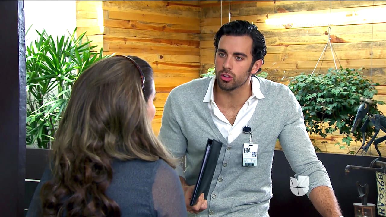 Caridad nunca quiso destruir a tu familia David.