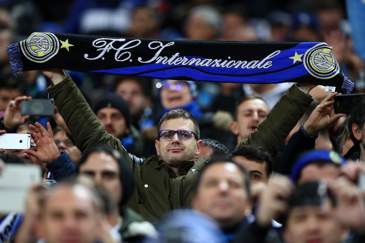 Los hinchas de Inter ya mostraron su molestia sobre el tema con mensajes de 'Fuera mercenarios', en una posición que deja claro que Icardi tiene en contra a los seguidores.