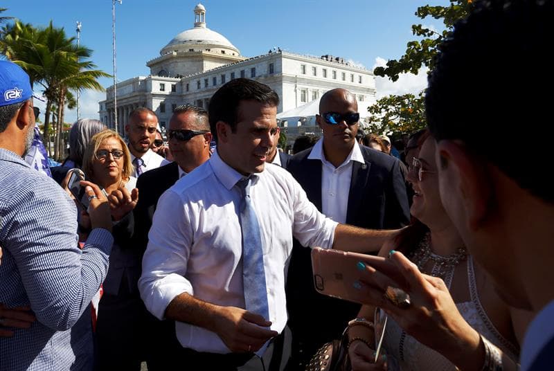 El Gobernador de Puerto Rico firma ley crea Oficina Desarrollo Comunitario