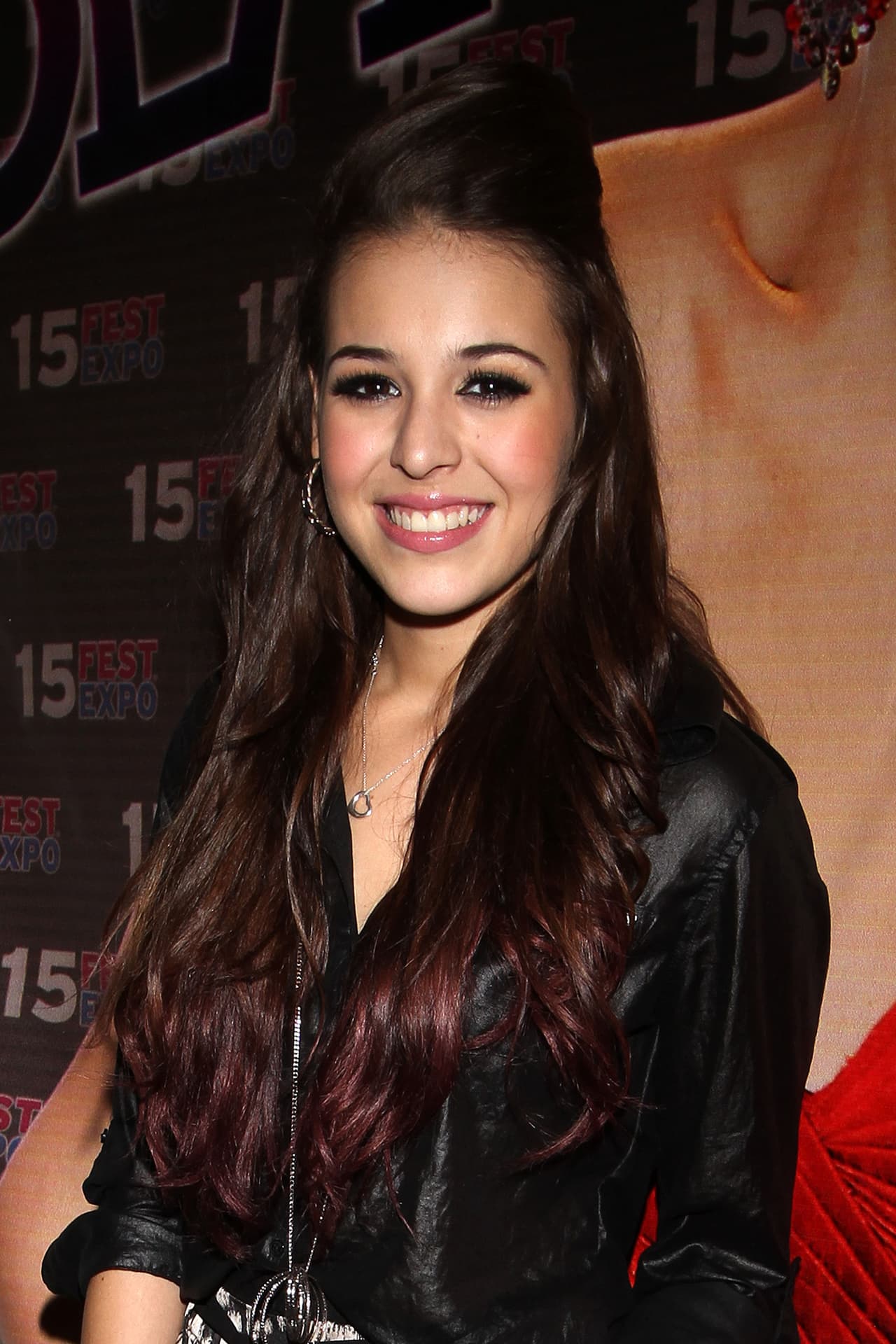 A sus 18 años de edad lanzó el tema 'Agüita', mismo que se colocó rápidamente en el gusto del público, éste marcó un antes y un después en la vida de 
<b><a href="http://www.univision.com/temas/danna-paola">Danna</a></b>, ya que se mostraba más adulta y con una imagen más sensual.