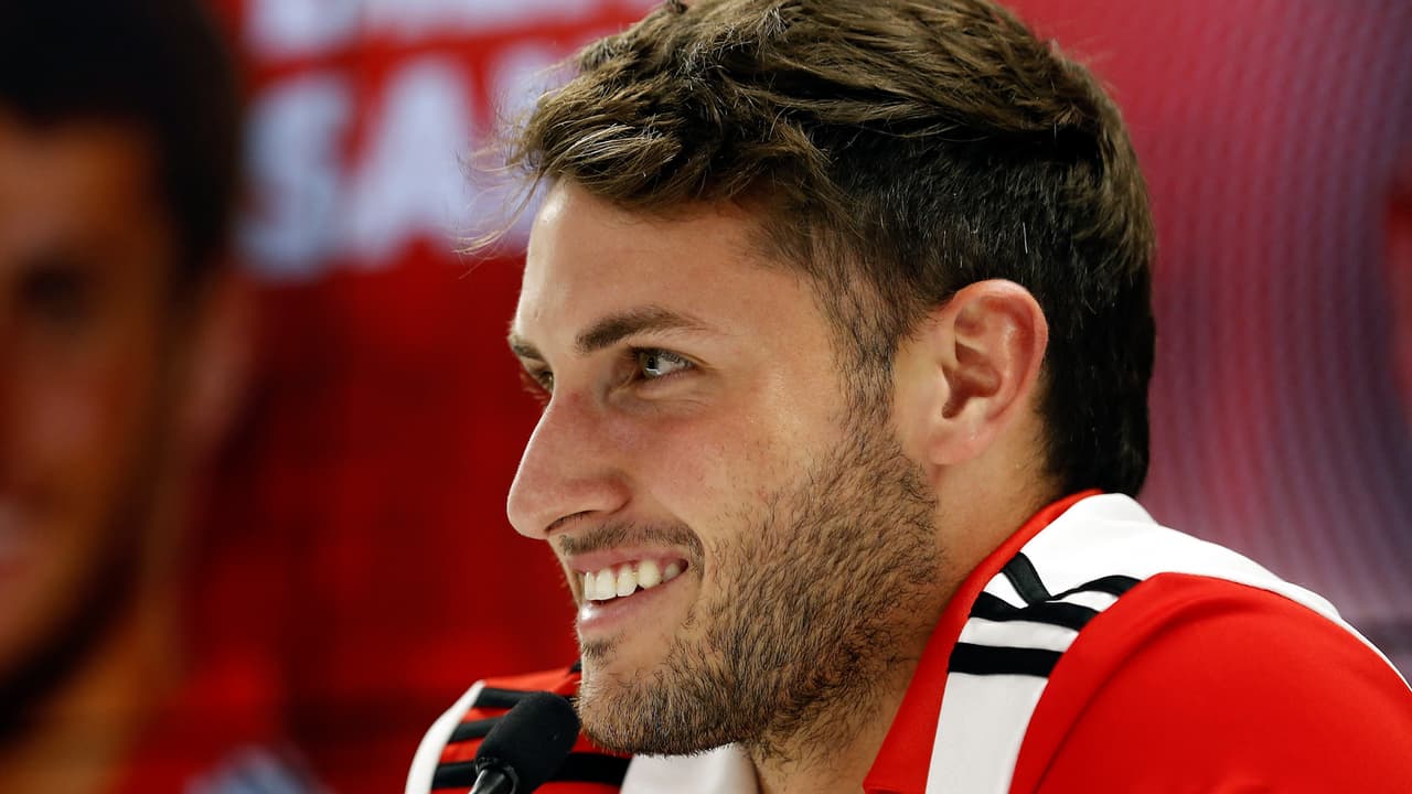 Santi Giménez rechaza vacaciones y Feyenoord le 'ayudará' para título de goleo