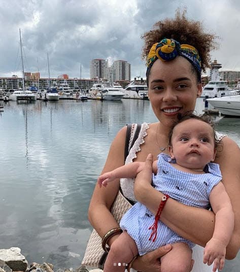 La actriz de 
<b><a href="https://www.univision.com/shows/como-dice-el-dicho" target="_blank">Como Dice el Dicho</a></b> aseguró que Tadeo llora menos desde que su hermano Dante "no sufre".