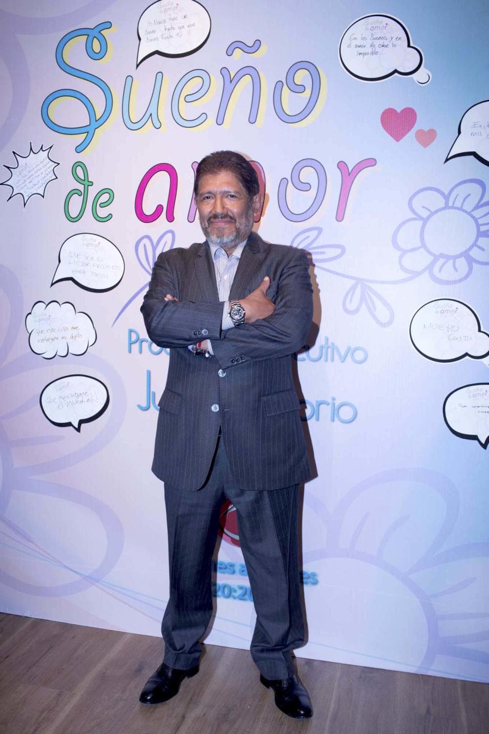 El productor
<b> Juan Osorio</b> tuvo que intervenir para que ambos limaran asperezas, pues la telenovela tenía poco de haber comenzado grabaciones.