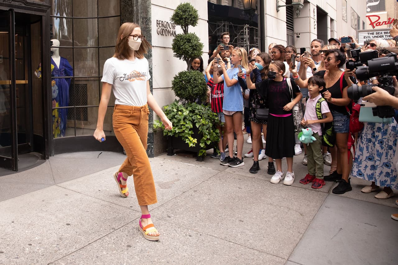 De acuerdo con reportes de la prensa, la adolescente fue la única de los hijos del artista que no quiso viajar con él a 
<b><a href="https://www.univision.com/famosos/ben-affleck-jennifer-lopez-matrimonio-boda-las-vegas">la boda con JLo </a></b>el pasado 17 de julio en Las Vegas. 
<br>