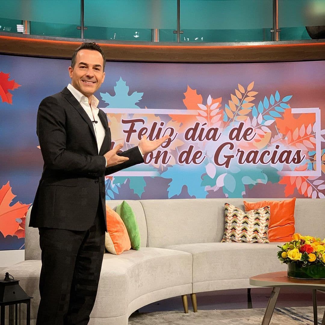 Carlitos compartió con nosotros que este día le ha tocado pasarlo lejos de su familia, pero precisamente por esas personas que más ama su corazón es que se llena de agradecimiento.