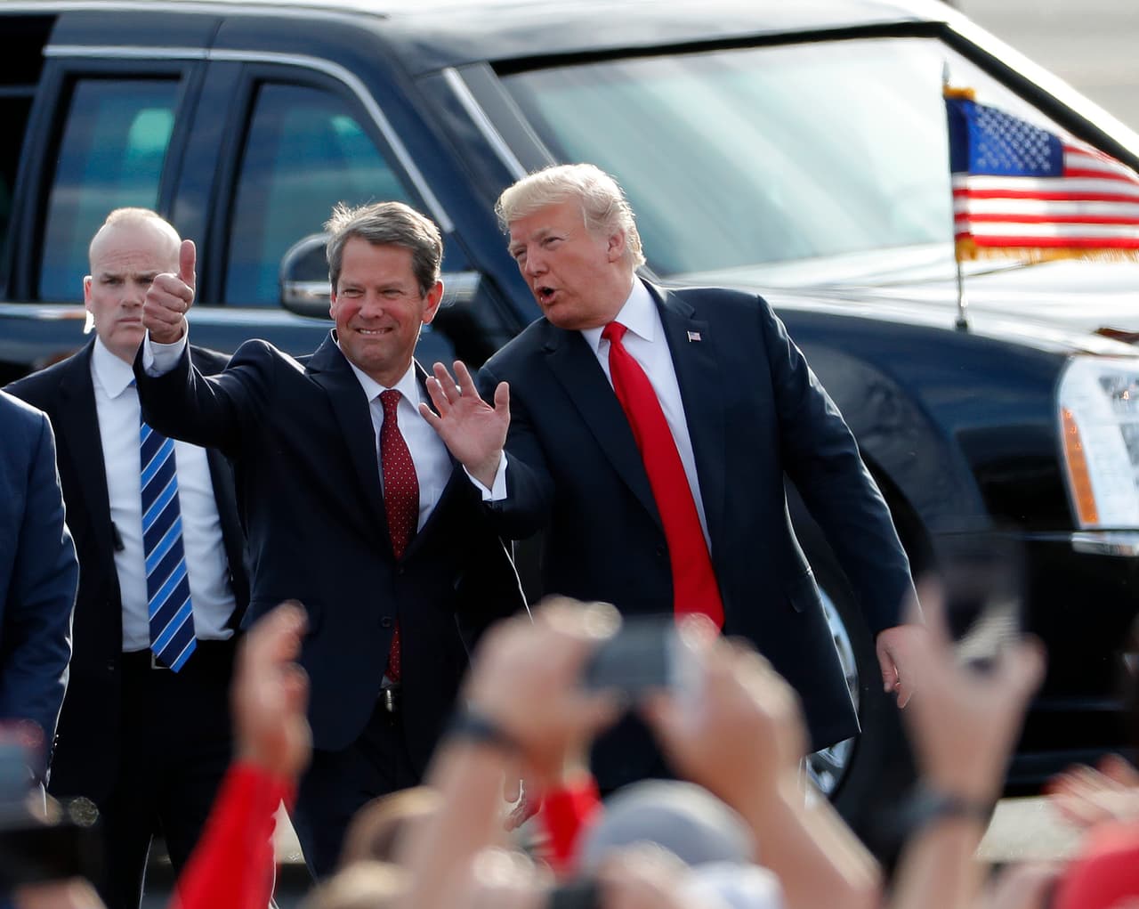 Donald Trump pide la renuncia del gobernador republicano de Georgia, Brian Kemp
