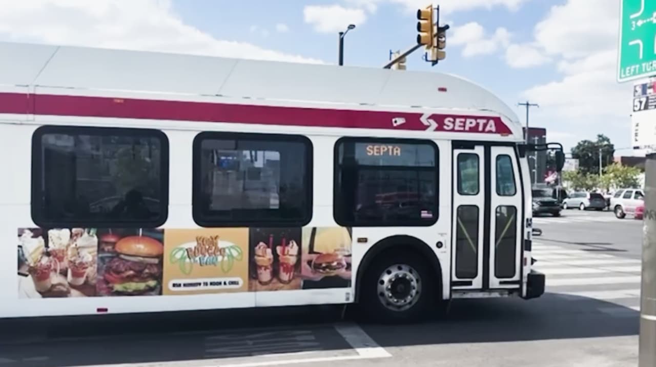 Presentan medida para eliminar restricciones a estudiantes de Filadelfia en SEPTA