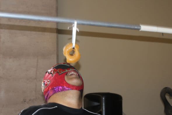 ¡Así es como Univisión Arizona celebra el Halloween!  Dulces, calaveras, disfraces y mucha diversión.  