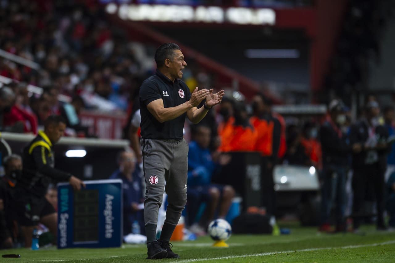 Toluca vino dos veces de atrás para rescatar el empate ante Rayados gracias a un doblete de Leo Fernández; Maxi Meza y Joel Campbell le habían dado la ventaja a los visitantes.