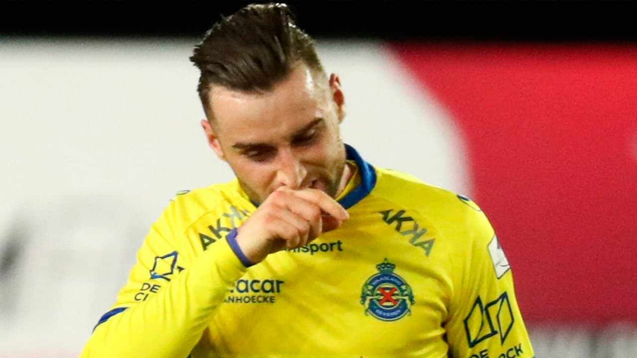 Condenan a futbolista en Bélgica a un mes de cárcel por fiesta