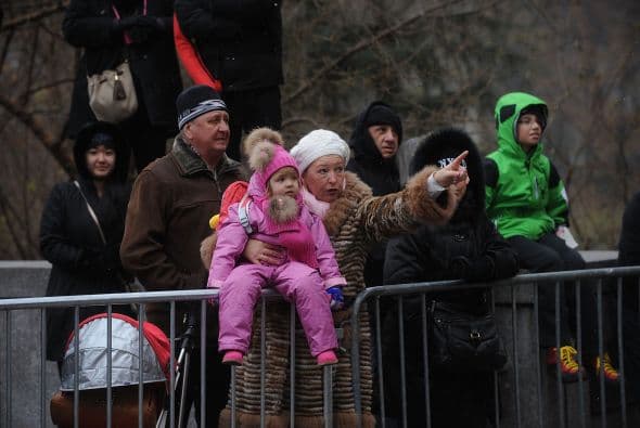 Grandes y chicos disfrutando del Desfile.