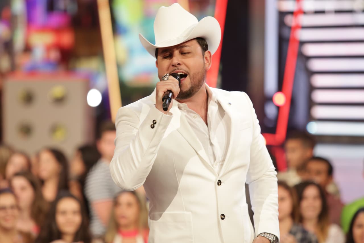 Roberto Tapia les cantó al oído y Chino & Nacho las enamoró. Las bellas vivieron una noche llena de emoción en la que dijeron adiós a Lisandra, en tanto Berenice y Natalia quedaron en la cuerda floja.