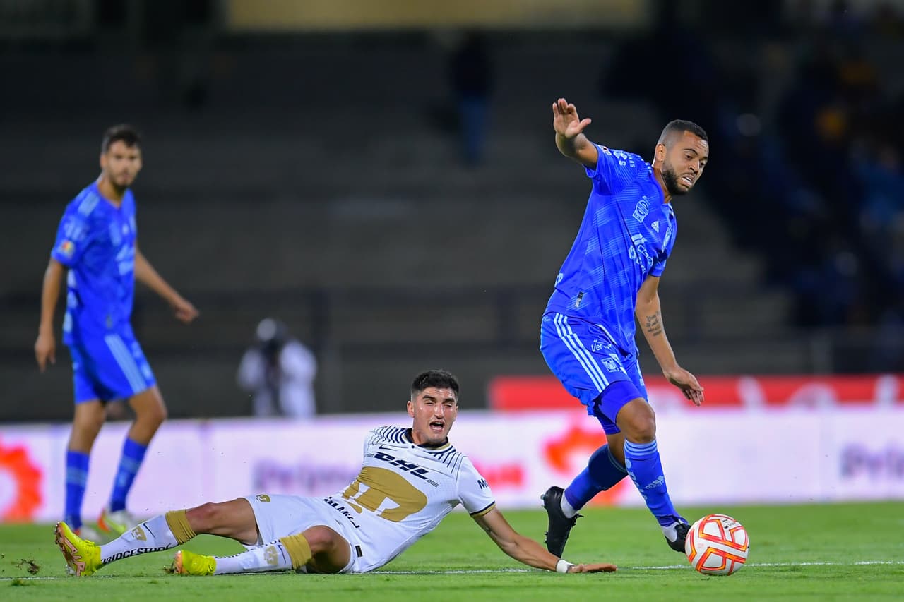 Tigres le empató sobre la hora a Pumas con gol de Gignac en partido adelantado de la Jornada 16 del Apertura 2022; Dinenno había adelantado a los universitarios.
