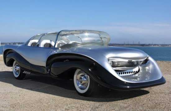 Las atroces líneas del Aurora fueron el resultado de el esfuerzo por hacerlo el auto más seguro del mundo . . . en 1957.