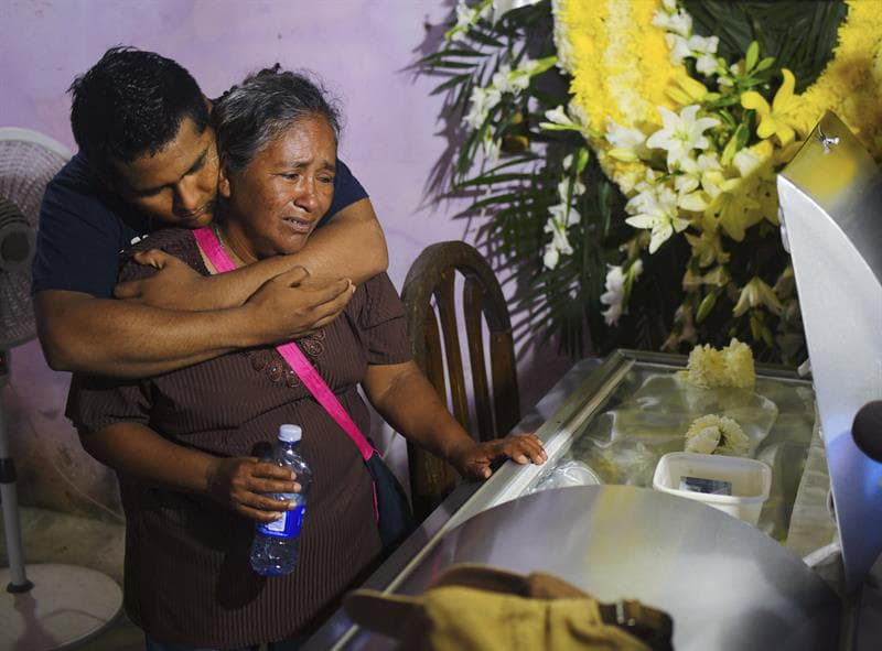 Asciende a 28 la cifra de víctimas por la explosión en instalación de Pemex