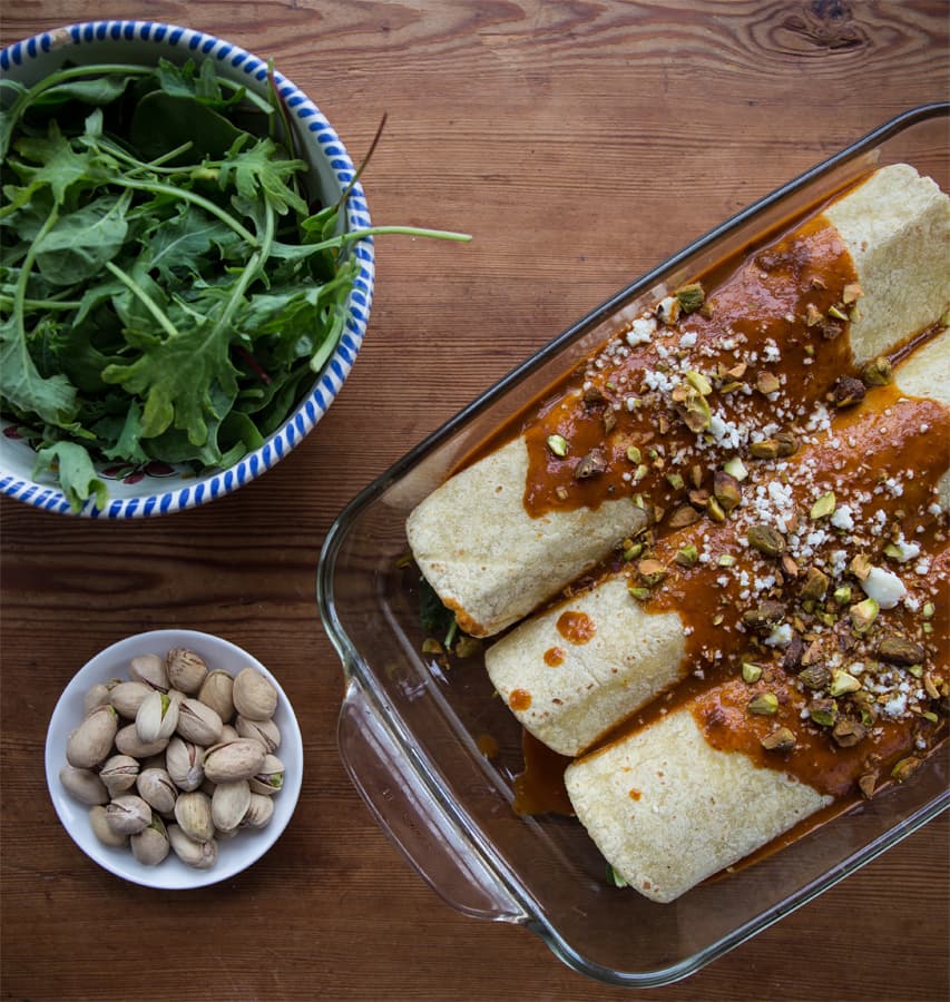 Enmoladas de Pollo con 'Wonderful Pistachios'