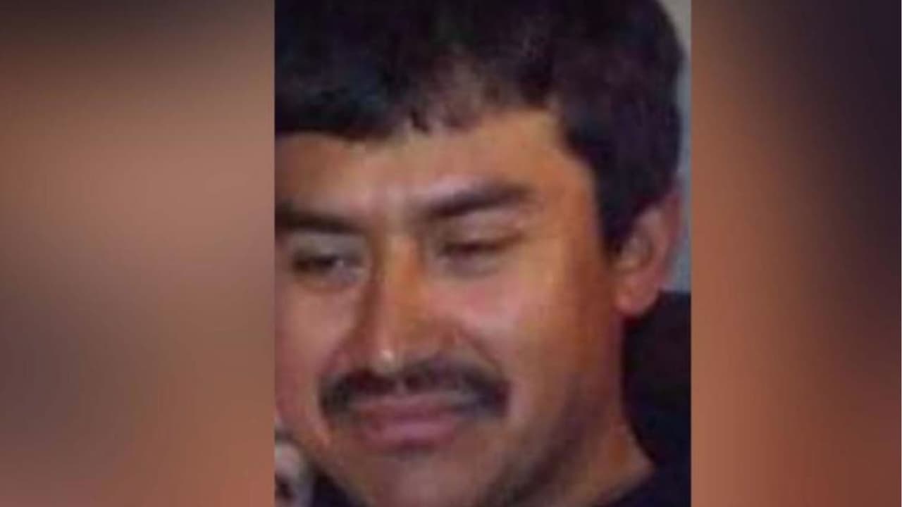 Se busca por abusar sexualmente de un niño y cometer actos de indecencia con otro