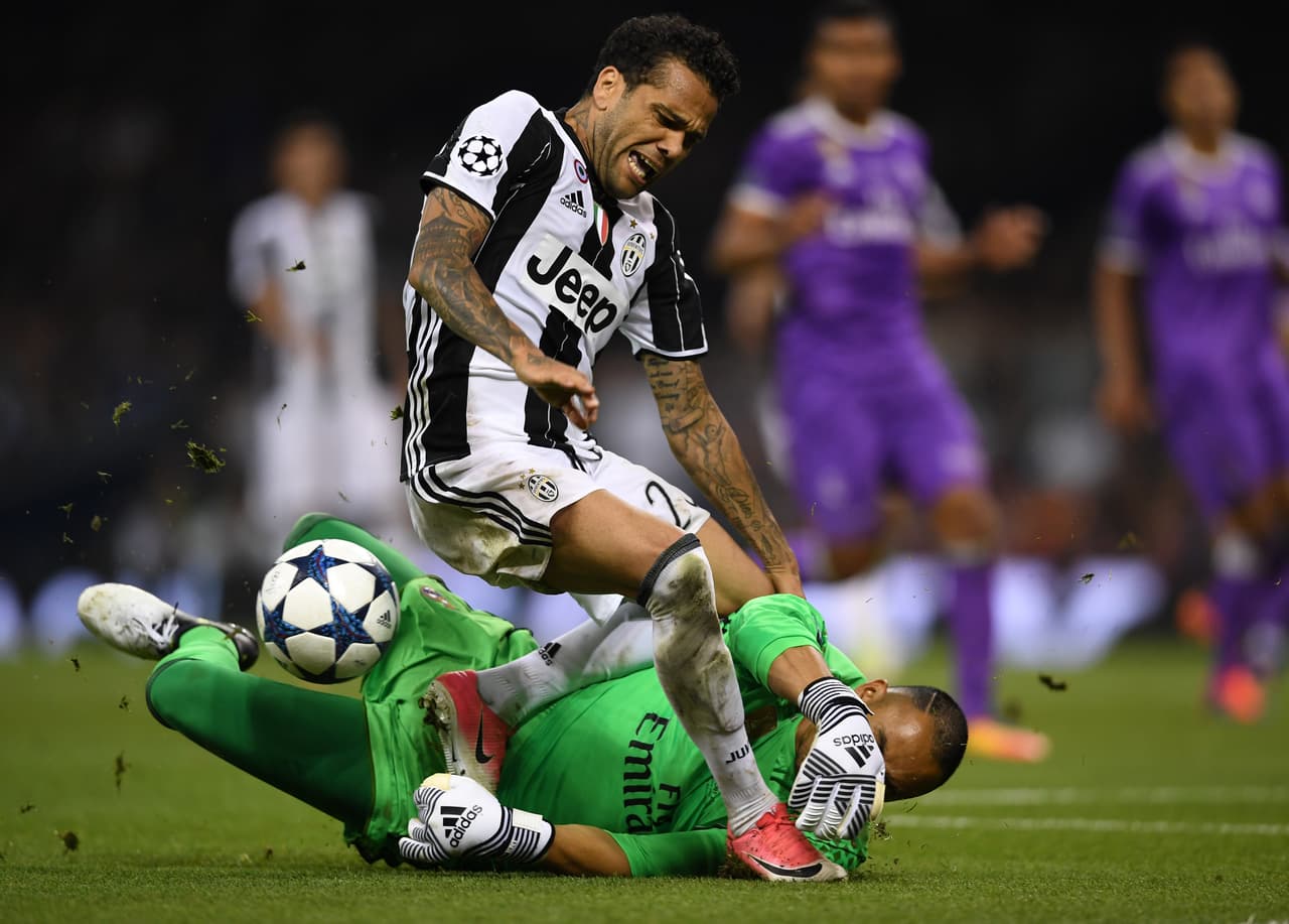 Las atajadas de Keylor Navas, el guardameta costarricense frenó un arranque explosivo de la Juventus con dos atajadas en los primeros 10 minutos del juego.