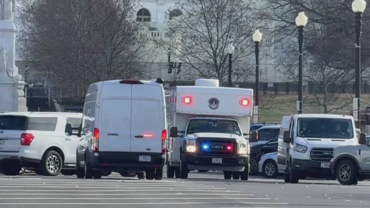 Agentes resguardan varias calles cerca del Capitolio tras presencia de un vehículo sospechoso