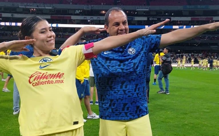 'Cuauh' es recibido con su famoso festejo por el América Femenil