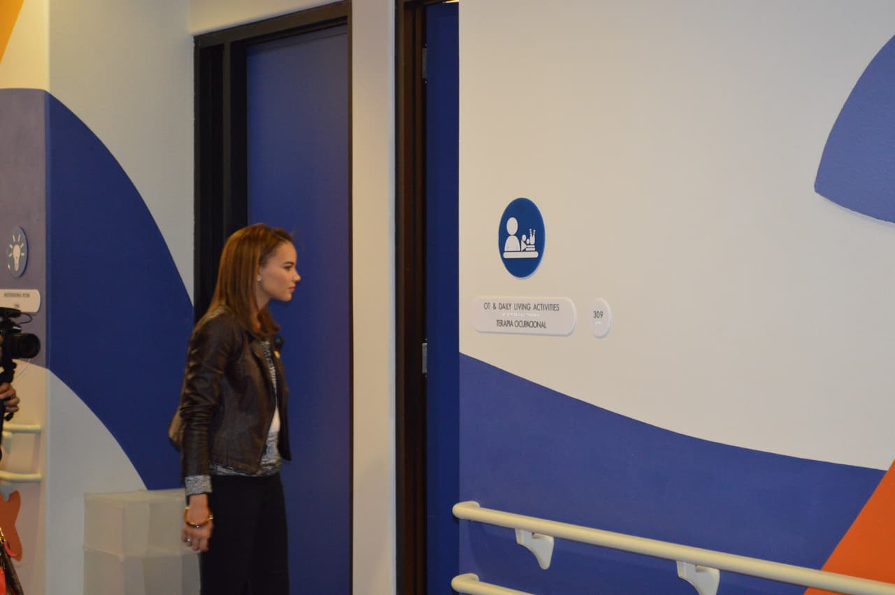 La cantante hizo un recorrido por todas las instalaciones del CRIT