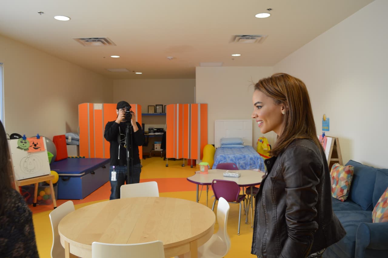 La cantante hizo un recorrido por todas las instalaciones del CRIT