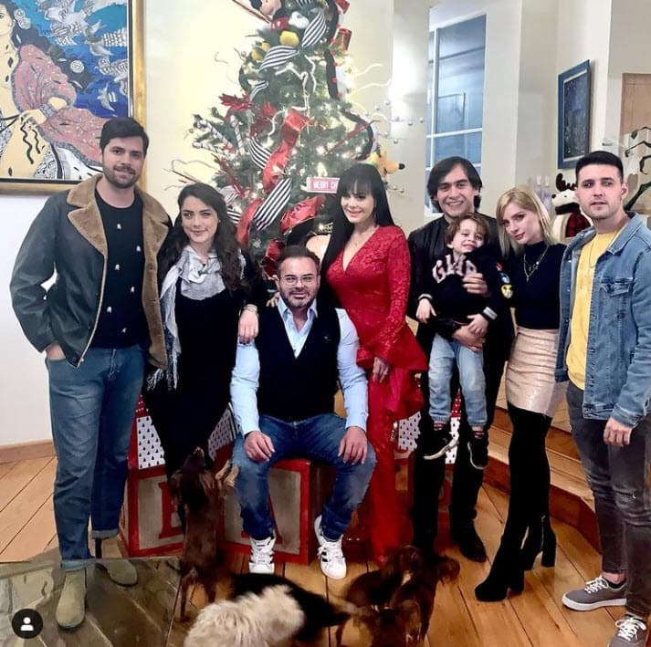 Maribel Guardia pudo pasar las fiestas junto a su marido tras superar el coronavirus y sabiendo que él está dispuesto a todo por el amor que le tiene.